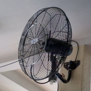 Quạt treo phun sương đầu béc QTPS-650